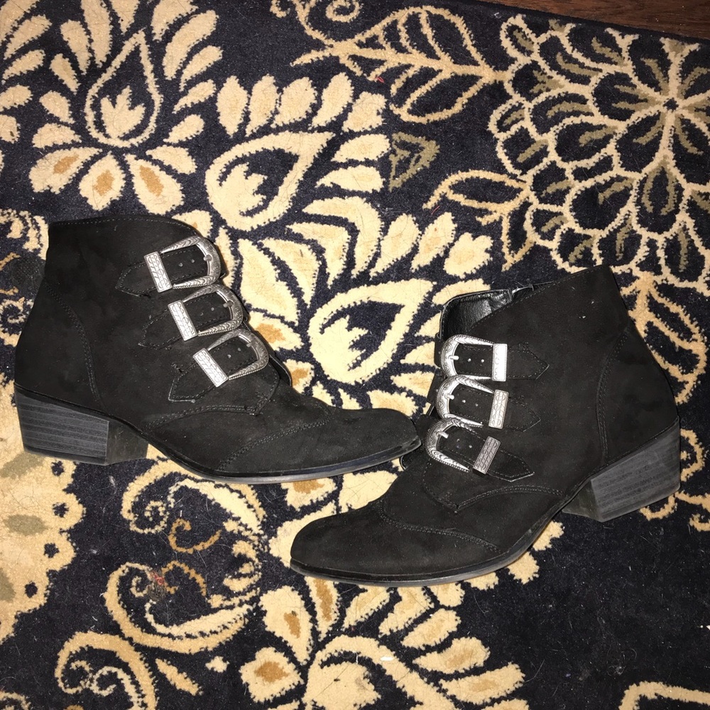 buckle booties